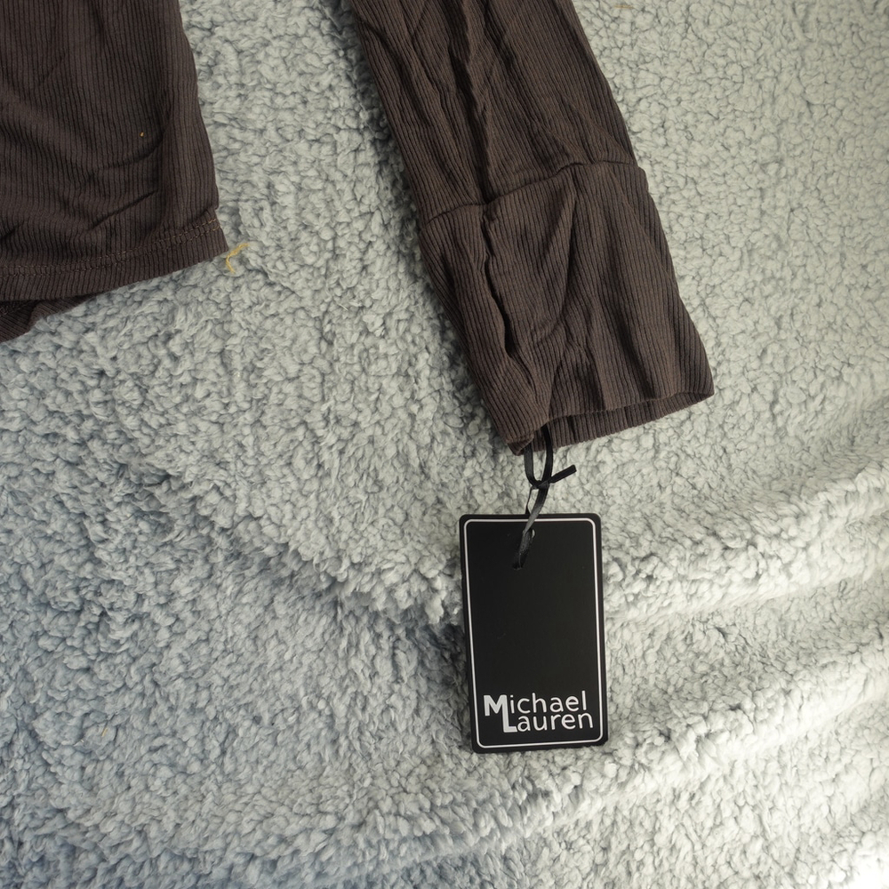 Michael Lauren REVOLVE Henley top Rayon V-neck Brown size Large NWT - Picture 4 of 8